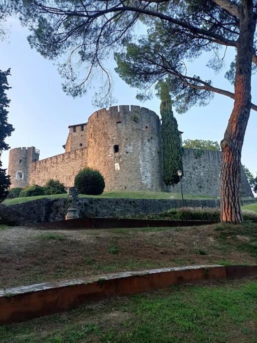Appartamento Bonbon, Centro Storico Con Parcheggio Горіція Екстер'єр фото
